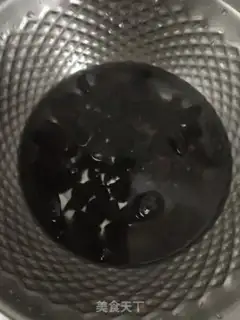 Make The chicken leg boils its ears step 2