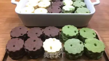 Make Three-coloured fragrance cookies step 15