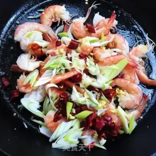 Make Homemade spicy shrimp step 5