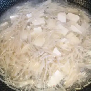 Make Gold pins, tofu soup step 3