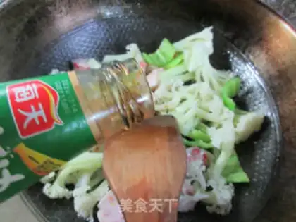 Make Pyramid lobster casserole step 6