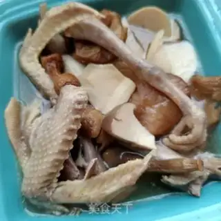 Make The mushrooms and pigeons step 13