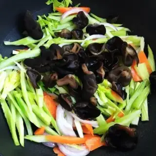 Make Celery with a little wood step 4