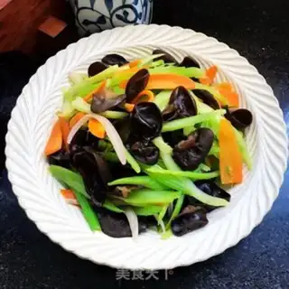 Make Celery with a little wood step 6