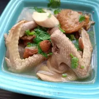Make The mushrooms and pigeons step 16