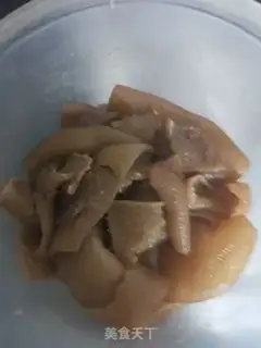 Make Spicy pig skin step 0