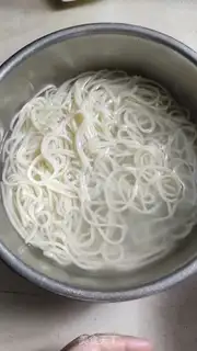 Make Spicy noodles step 3