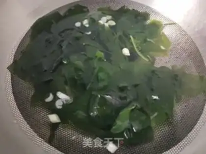Make The dress and the omelet soup step 2