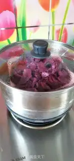 Make Potato date cake step 1