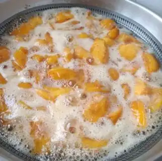 Make Apricot jam step 7