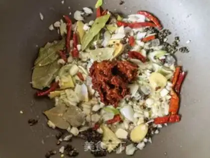 Make Thirteen spicy lobster tails step 5
