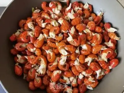 Make Thirteen spicy lobster tails step 7