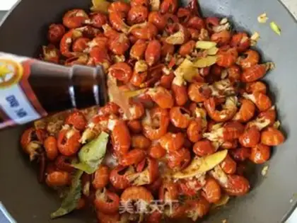 Make Thirteen spicy lobster tails step 9