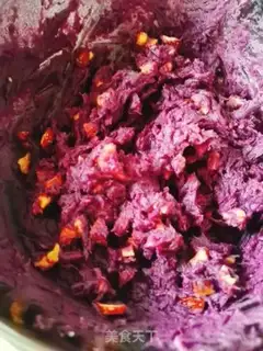 Make Potato date cake step 10