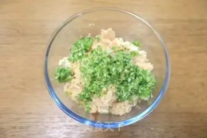 Make Low-fat chicken tofu balls step 7
