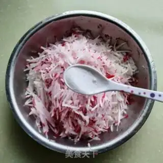 Make A radish dumpling step 2