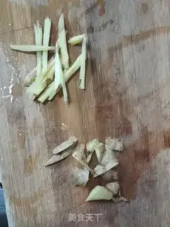 Make Pistol-fruit chicken claws step 2