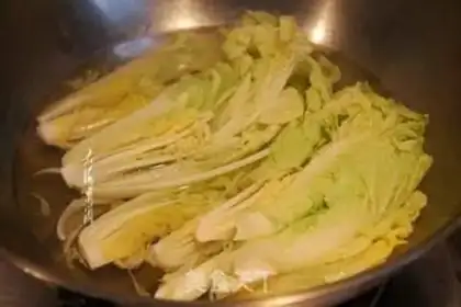 Make Garlic fan dolls step 2