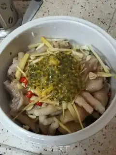 Make Pistol-fruit chicken claws step 11