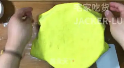 Make Ice-cracker ice-bread step 5