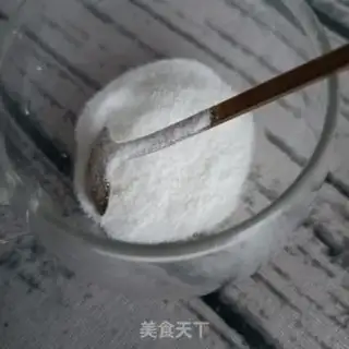 Make Flaming Dragon Jell-O on coconut milk step 1