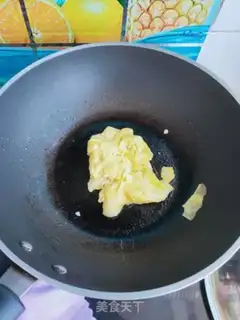 Make Egg soup step 1