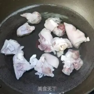 Make Pork-footed deer mushrooms step 0