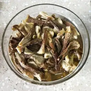 Make Pork-footed deer mushrooms step 3
