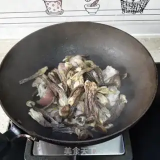Make Pork-footed deer mushrooms step 7