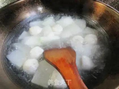 Make Fish omelet chord soup step 2