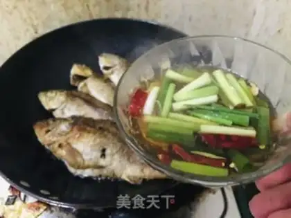 Make Farmer stews fish step 3