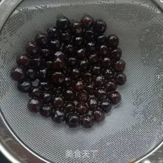 Make Pearl milk tea step 6