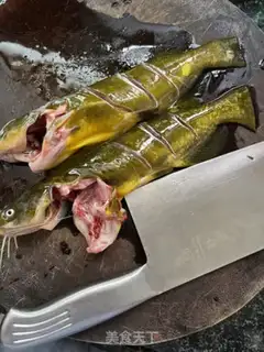 Make Garlic soybeans, cedar fish step 0