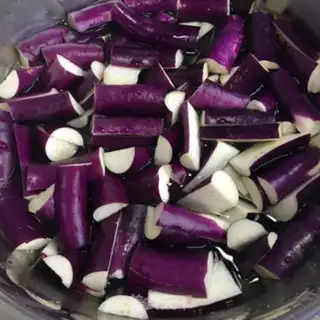 Make Soy sauce and eggplant step 1