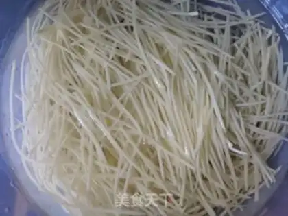 Make Spicy potatoes step 1