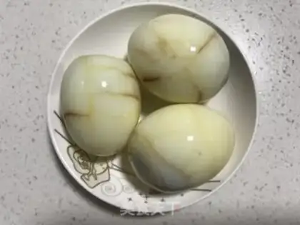 Make Family tea eggs step 4