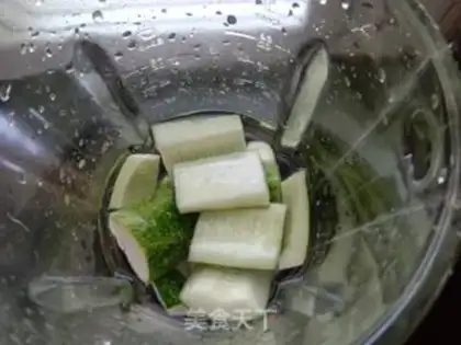 Make Green melon honey water step 2