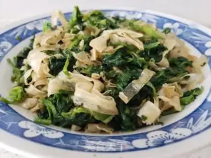 Make Scrambled spinach step 4