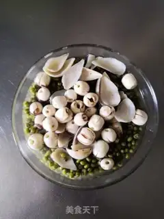 Make Green beans lily lotion soup step 0
