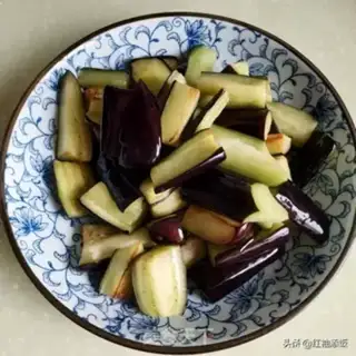Make Salted fish eggplant step 3