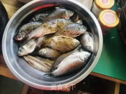 Make Dried fish step 1