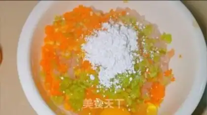 Make Shrimp pancakes step 4