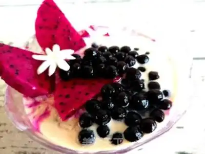 Make Pearl flamingo yogurt step 11