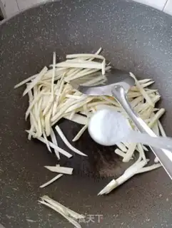 Make White fried eggs step 5