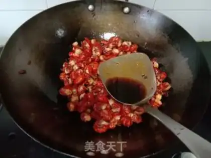 Make Spicy lobster tail step 7