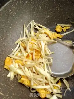 Make White fried eggs step 10