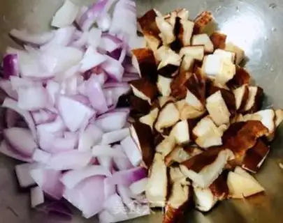 Make Frozen eggs and meat rice step 2
