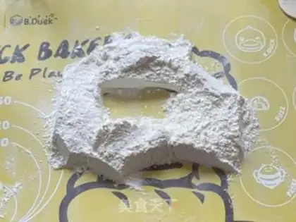 Make Classic lunar cake step 3