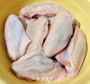 Make Garlic chicken wings step 0