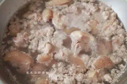 Make Liang, pig hoof soup step 2